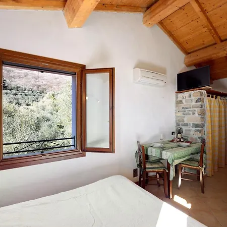 Apartment Agrisport Monolocale Luna Roncagli